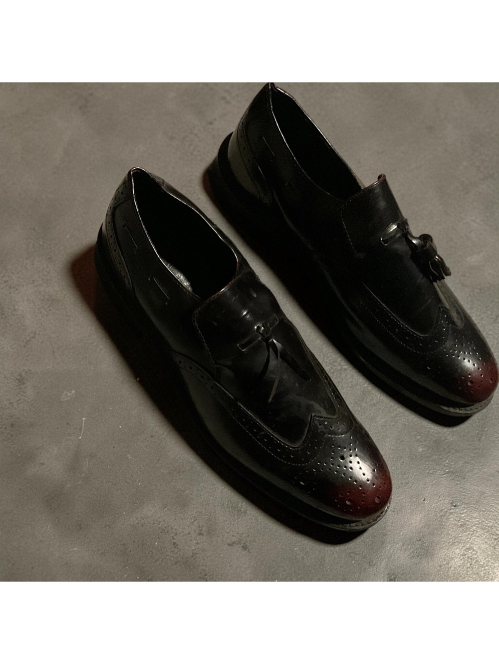 Men's Black Leather Tassel Loafers with Brogue Detailing